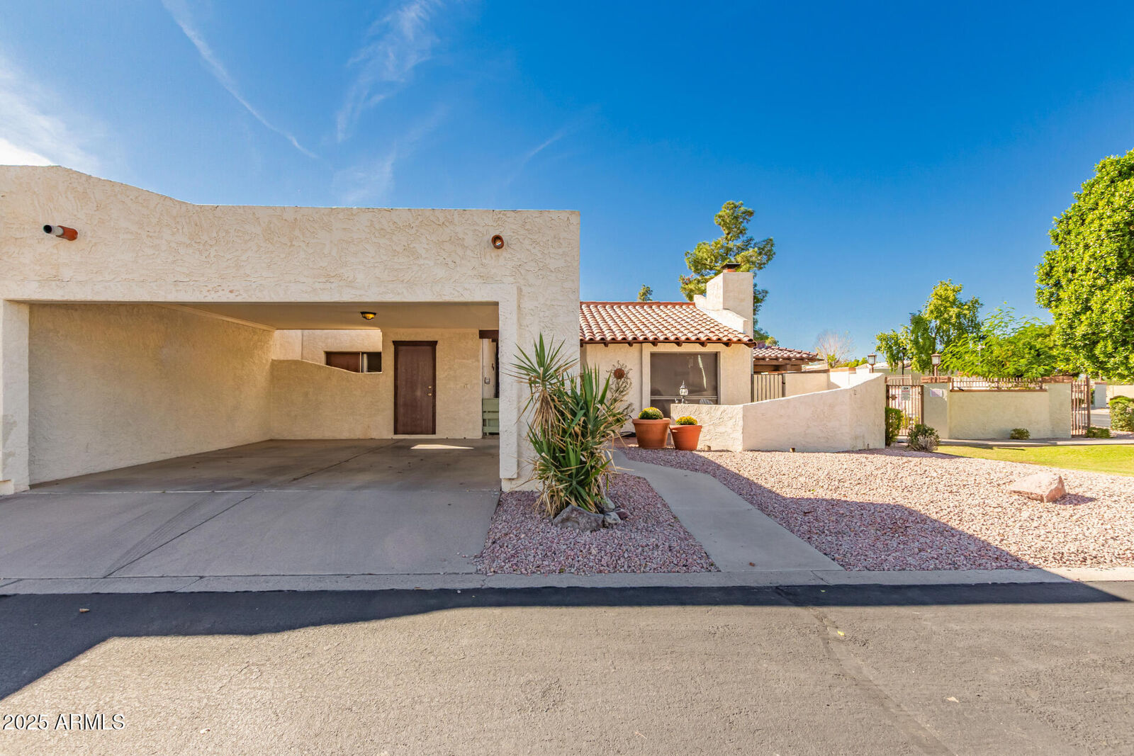 Property Photo: 1301 W Rio Salado Parkway 22 AZ 85201