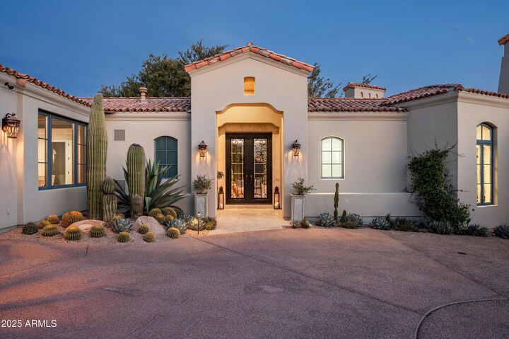 Property Photo:  9290 E Thompson Peak Parkway 422  AZ 85255