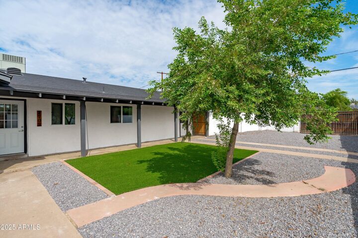 1702 W Indian School Road  Phoenix AZ 85015 photo