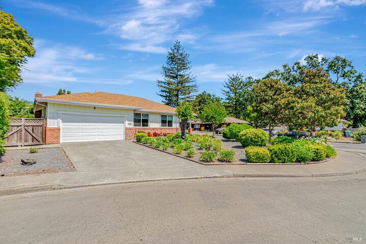 Property Photo:  2429 Woodstock Court  CA 95409 