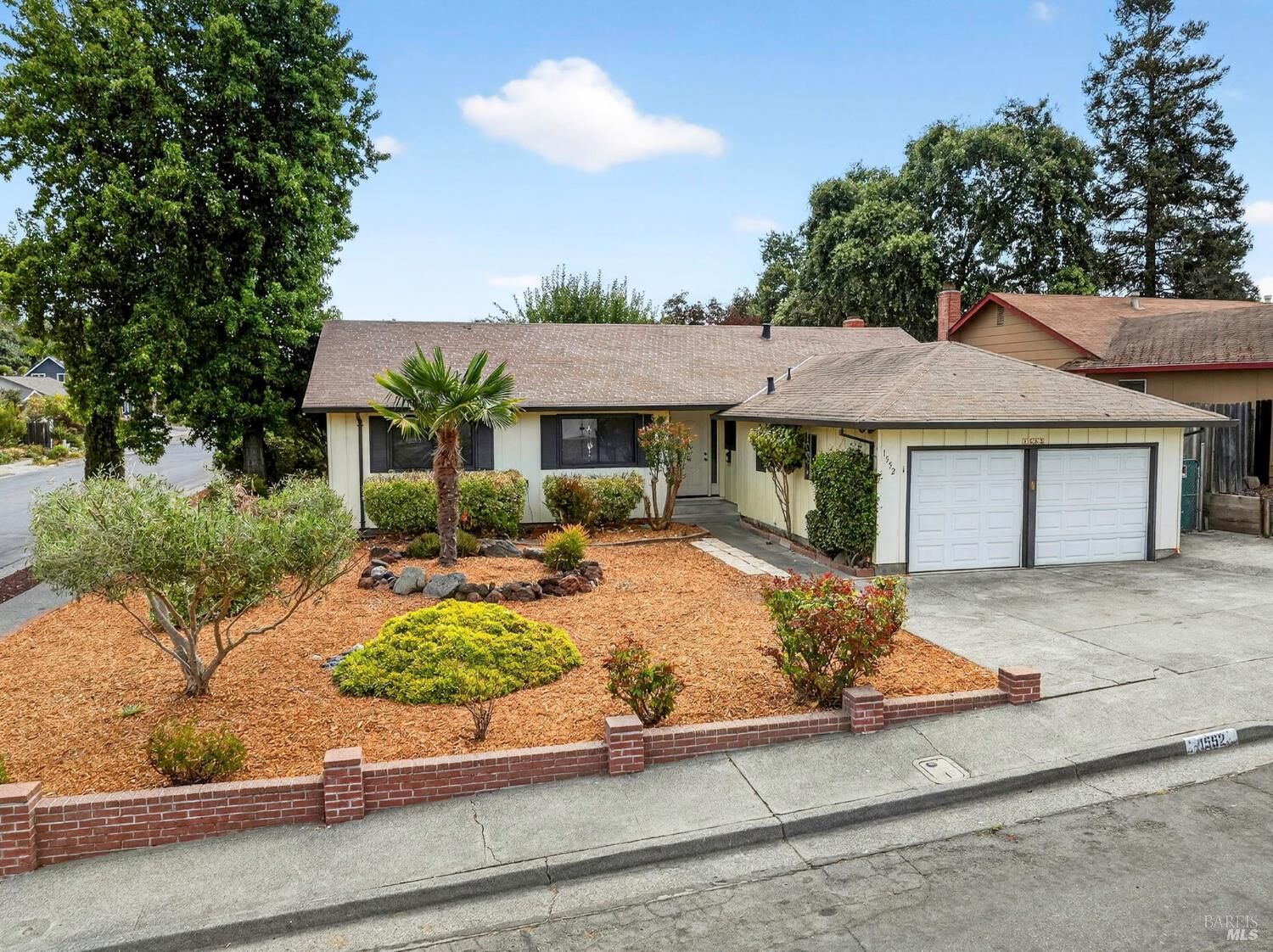 Property Photo: 1552 Moonview Court CA 95401