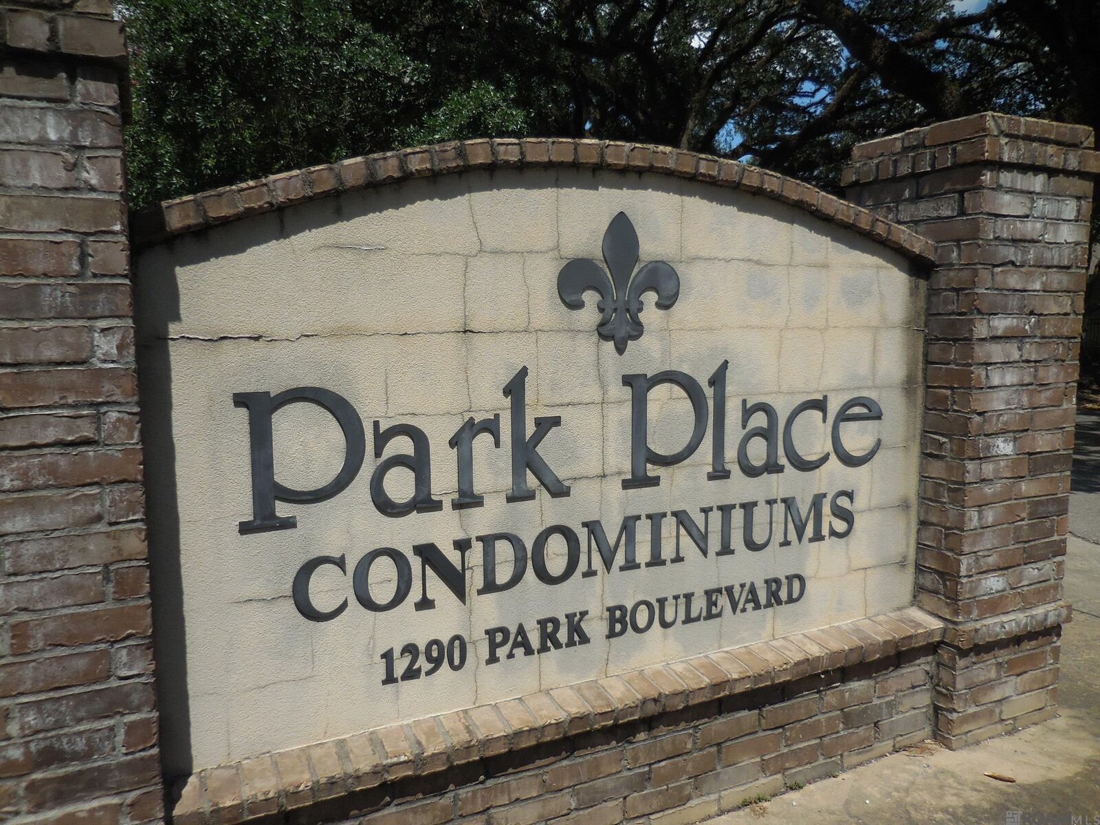 Property Photo:  1290 Park Blvd #129  LA 70806 