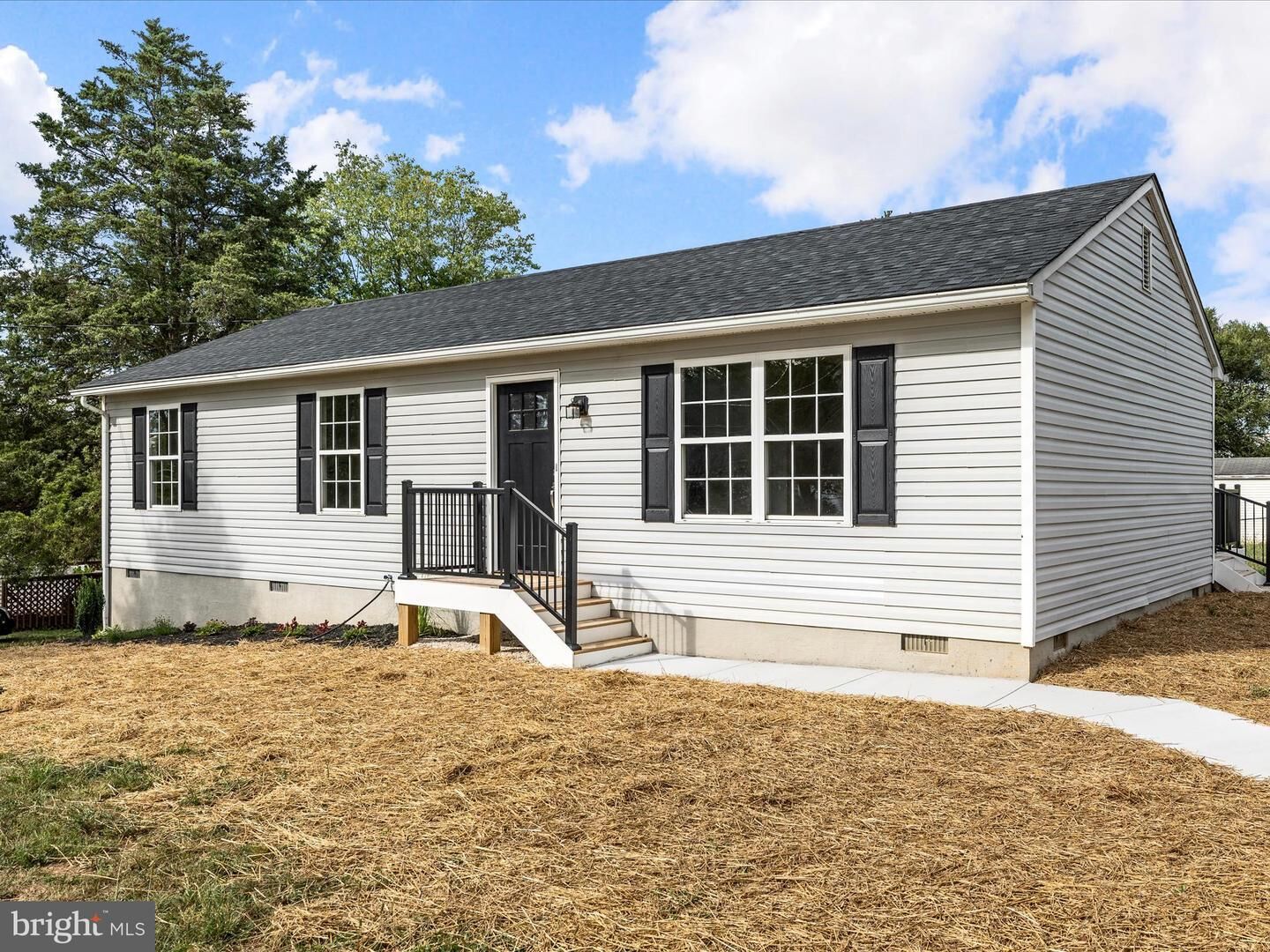 Property Photo:  2432 Laurel Lane  VA 22645 