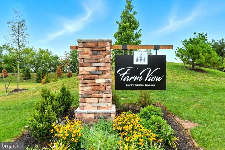141 Steiner Way  Perkiomenville PA 18074 photo