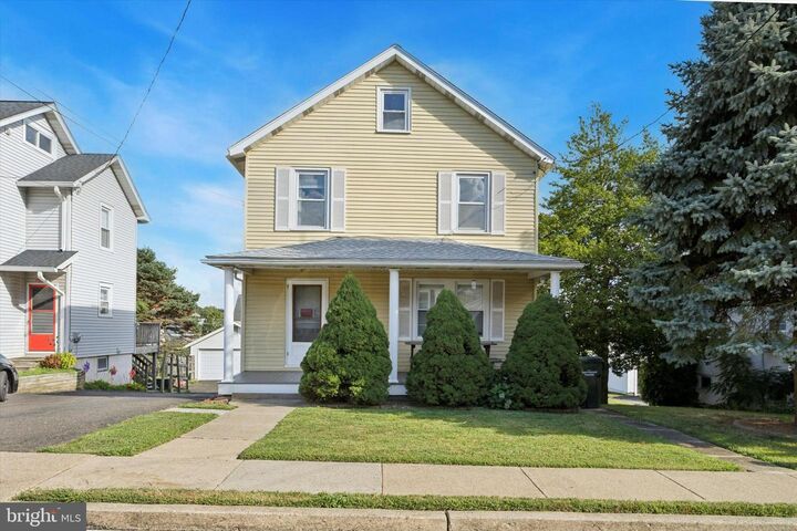 110 Cedar Avenue  Willow Grove PA 19090 photo