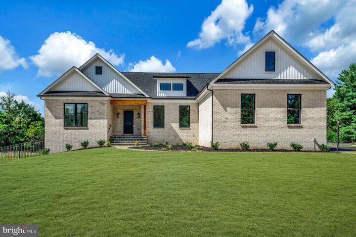 Property Photo:  2507 Running Brook Ct  VA 22554 