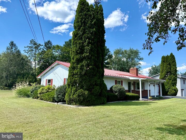 Property Photo: 217 McCrosson Drive PA 17222