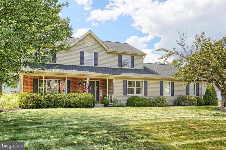 Property Photo: 5 Surrey Lane PA 17050
