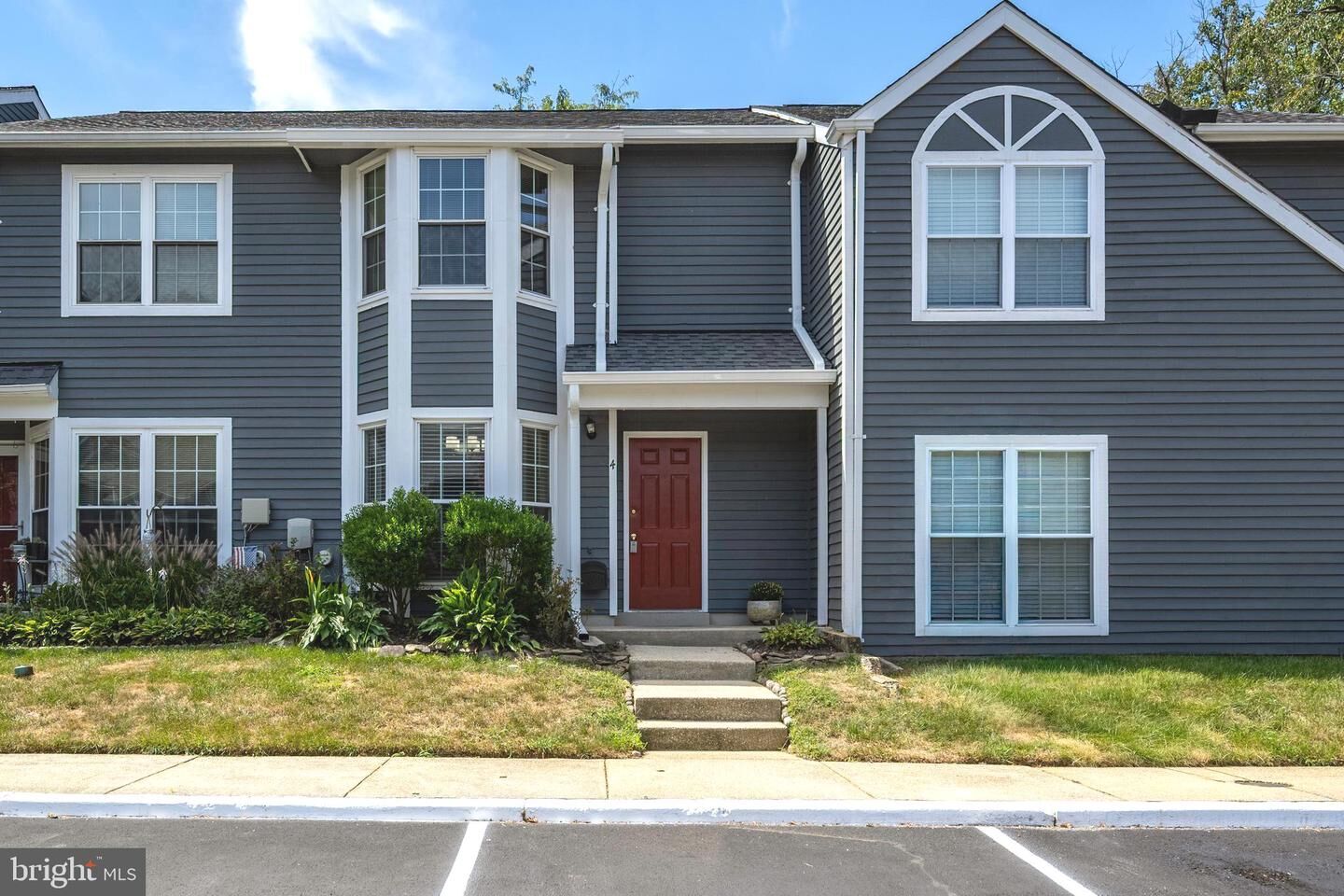 Property Photo: 4 Mizzen Court MD 21403