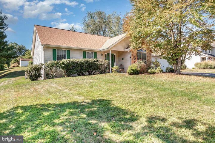 Property Photo: 452 Elder Trl PA 17070