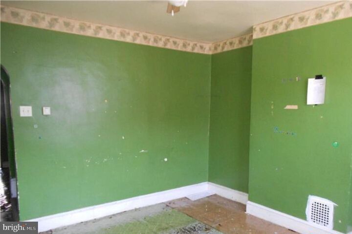 Property Photo: 1825 E Albert Street PA 19125