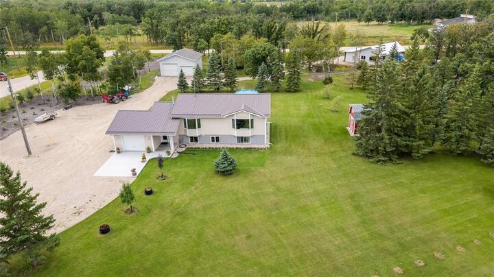 Property Photo: 74 Harmony Drive MB R5G 2Z8