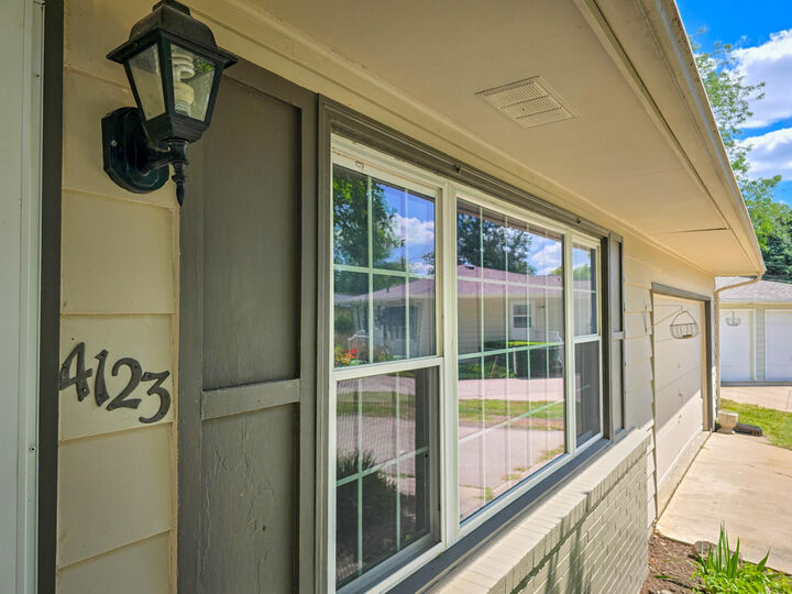Property Photo: 4123 Tucson Court IA 50014