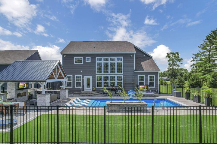 Property Photo:  4140 Copeland Court  OH 43015 