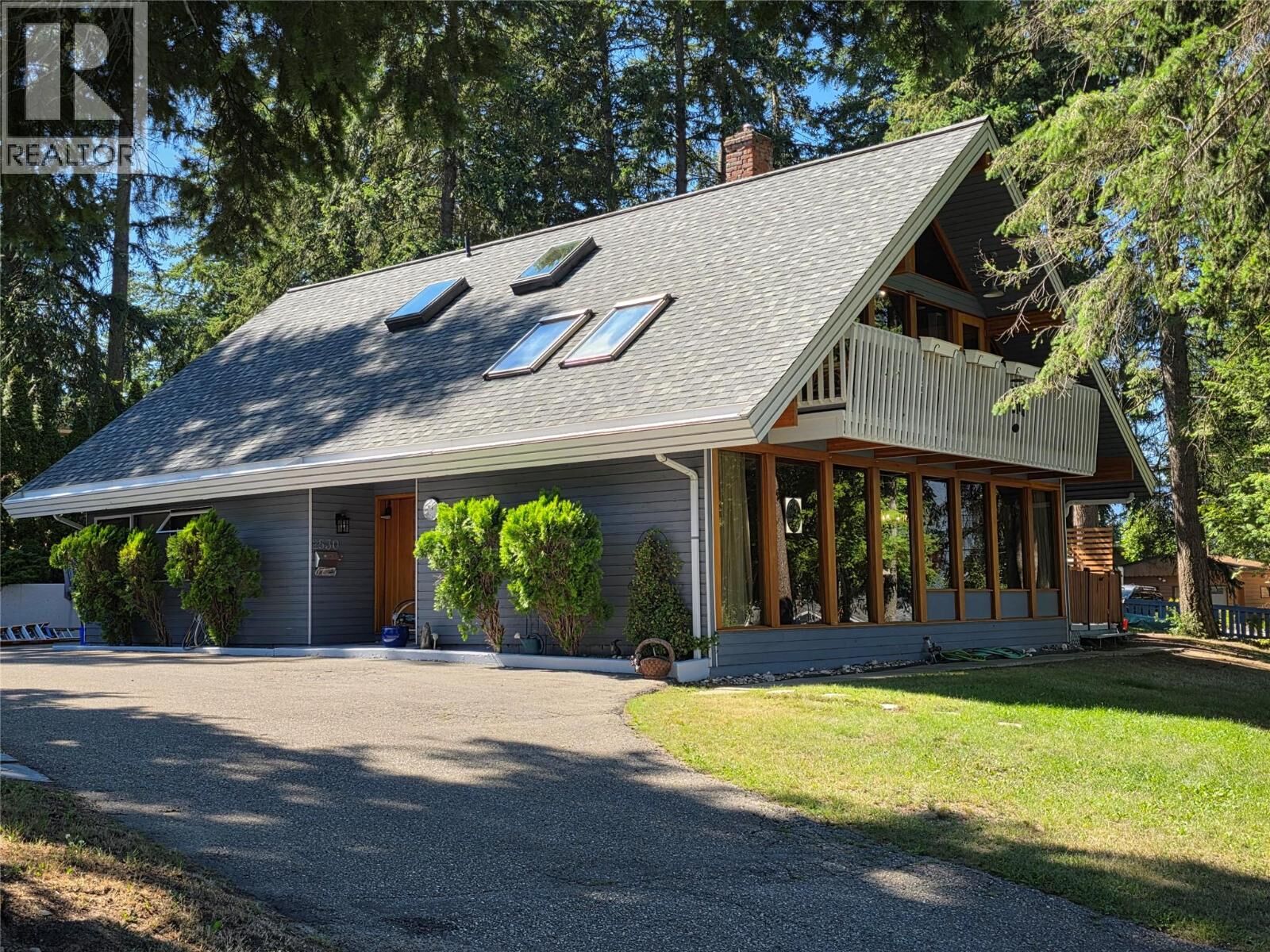 Property Photo:  2530 4 Avenue Northeast  BC V1E 2A7 