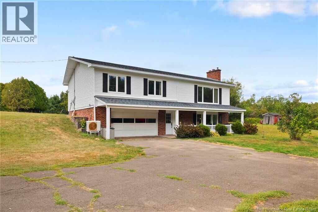Property Photo:  285 Sunbury Drive  NB E5L 1S5 