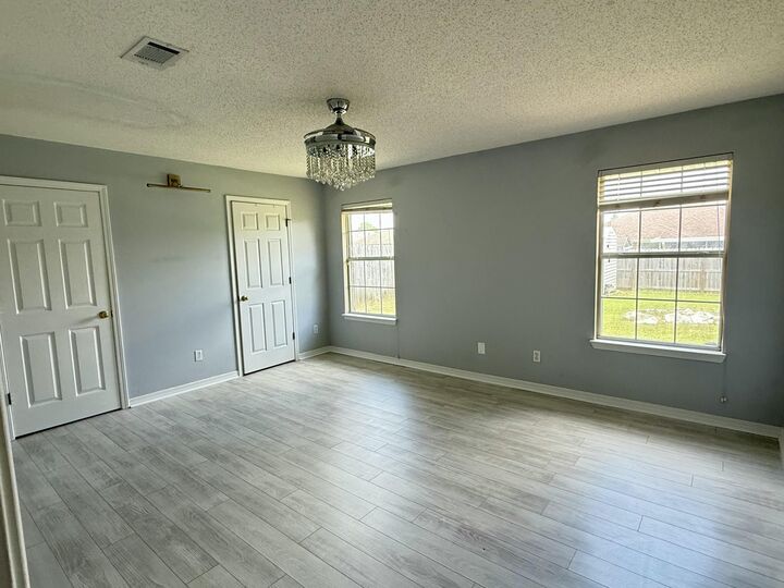 Property Photo: 618 Risen Star Drive FL 32539