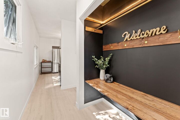 11250 92 Street NW  Edmonton AB T5G 0Z1 photo
