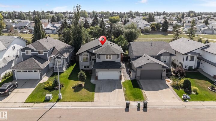325 Jilling Cres. NW  Edmonton AB T6L 6N1 photo