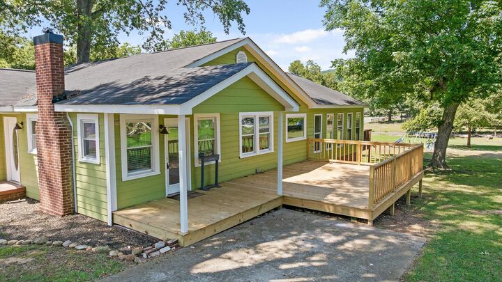 Property Photo: 316 Hodges Street Street AL 35768