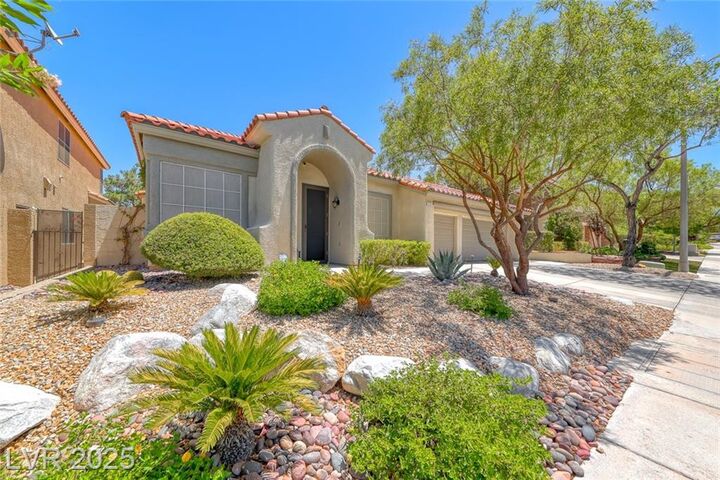 Property Photo: 2122 Mooreview Street NV 89012