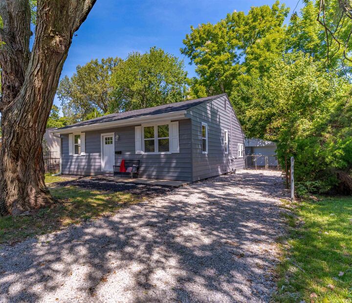 Property Photo: 2136 Frisse Avenue IN 47714