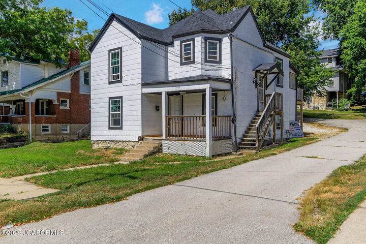 1012 W High Street  Jefferson City MO 65109 photo