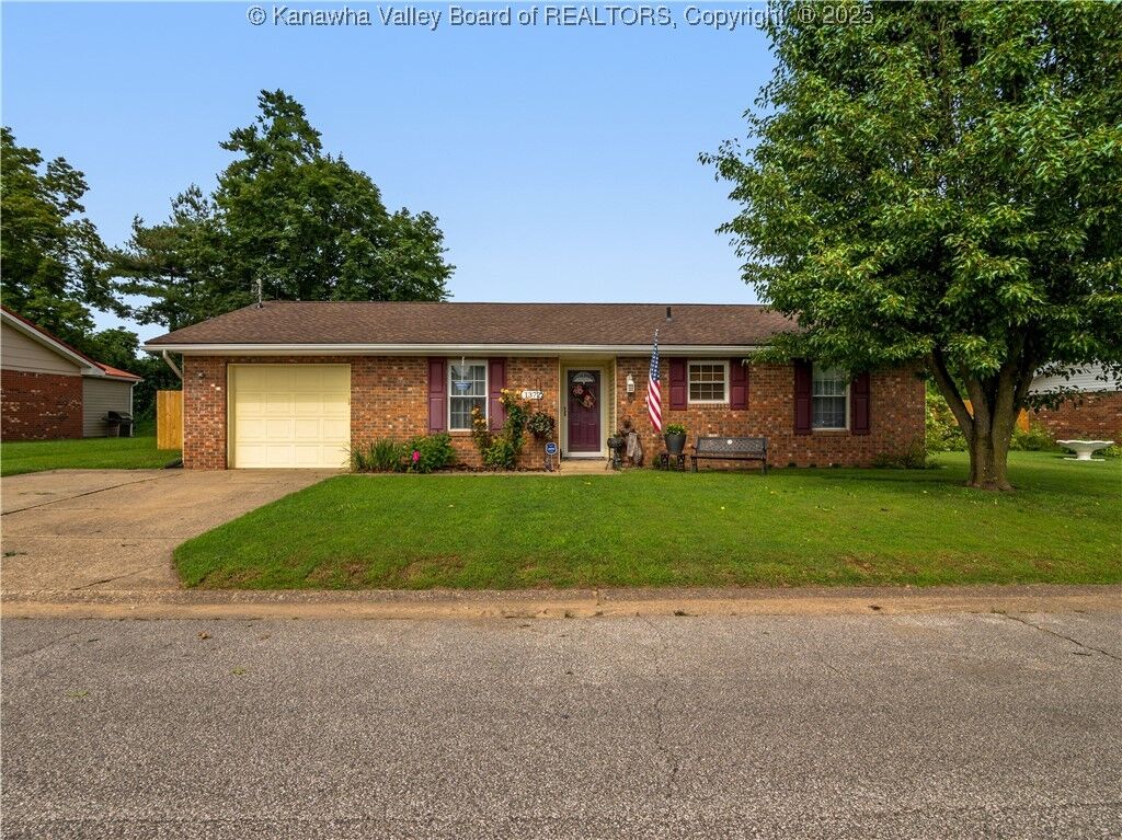 Property Photo: 1372 Riverdale Estates WV 25213