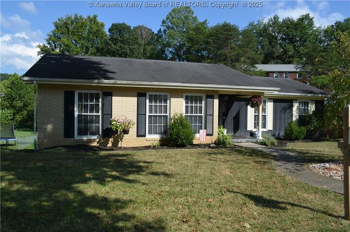 Property Photo: 7003 Valley Brook Drive WV 25312