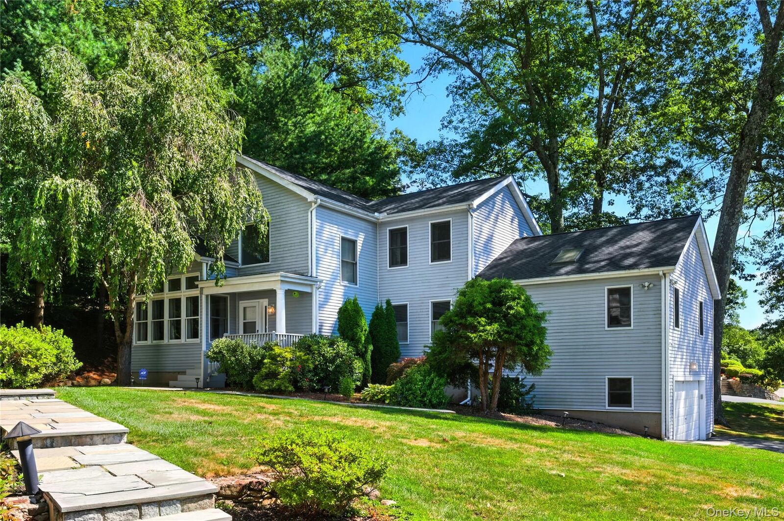 Property Photo: 11 Nottingham Way NY 10541