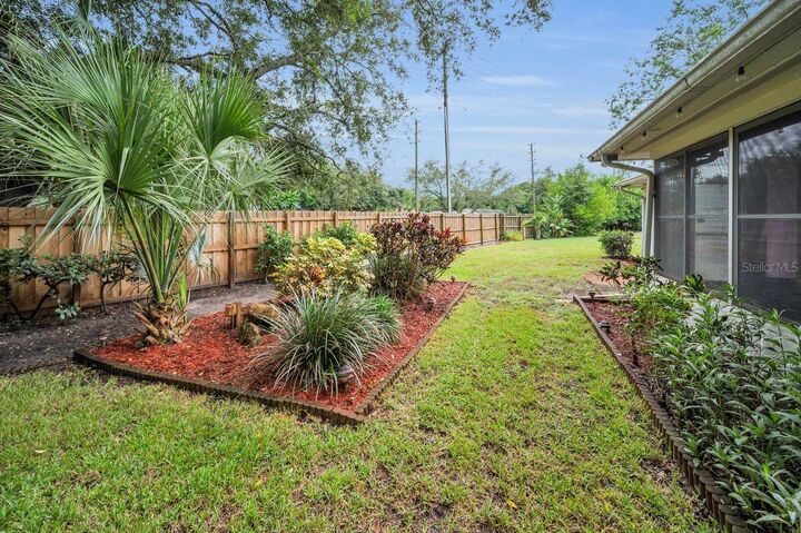 Property Photo: 10506 Mira Vista Drive FL 34668