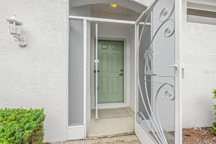 Property Photo: 1226 Huntington Greens Drive FL 33573