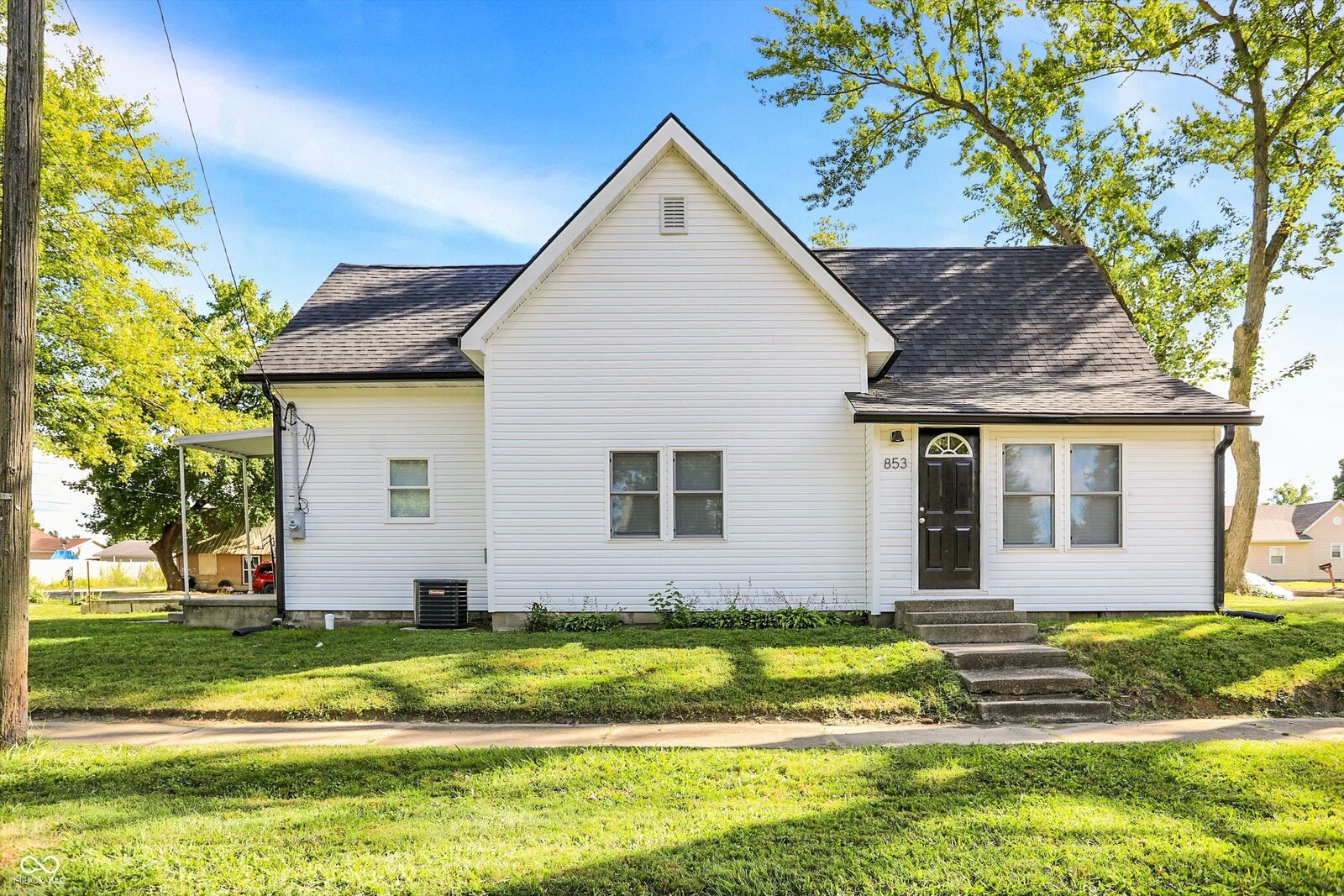 Property Photo: 853 N 12th Street IN 46036