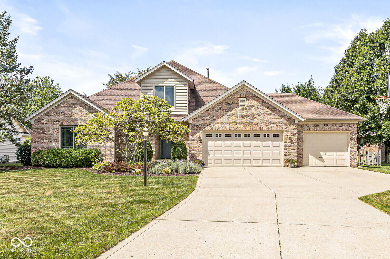 Property Photo: 1518 Pippin Court IN 46140