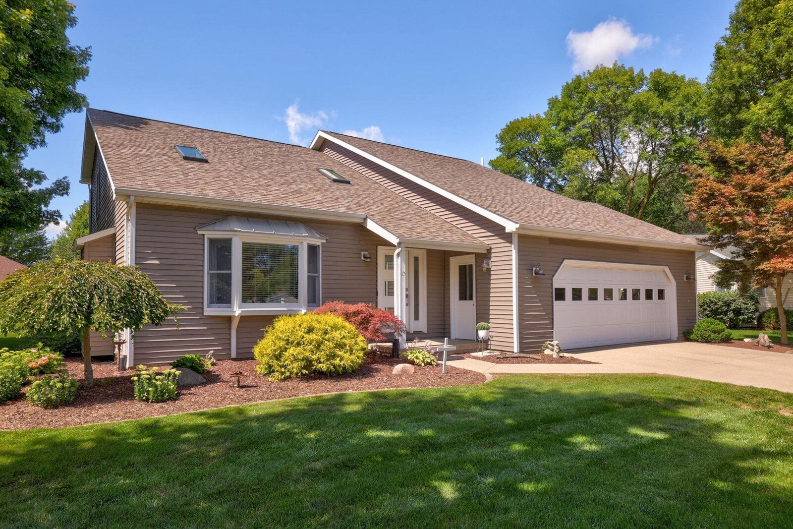 Property Photo: 6 Rupprecht Court MI 48734