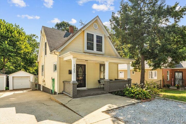 Property Photo:  1705 S Rodgers Avenue  IL 62002 