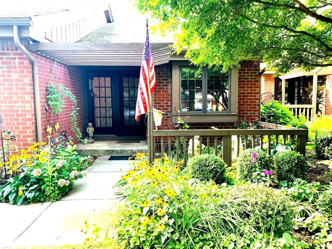 Property Photo:  1335 Suncrest Drive NE  MI 49525 