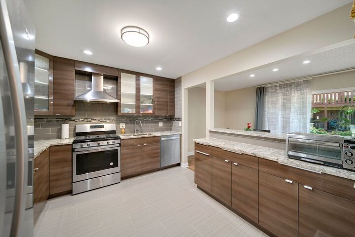 Property Photo: 766 White Pine Road 6B1 IL 60089