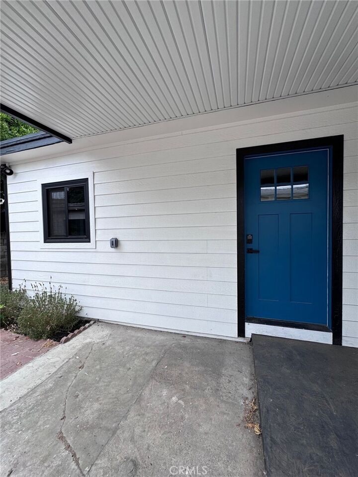 Property Photo: 4430 Alumni Avenue 2 CA 90041