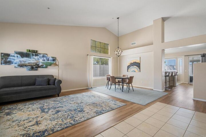 Property Photo:  39785 Spinning Wheel Drive  CA 92562 