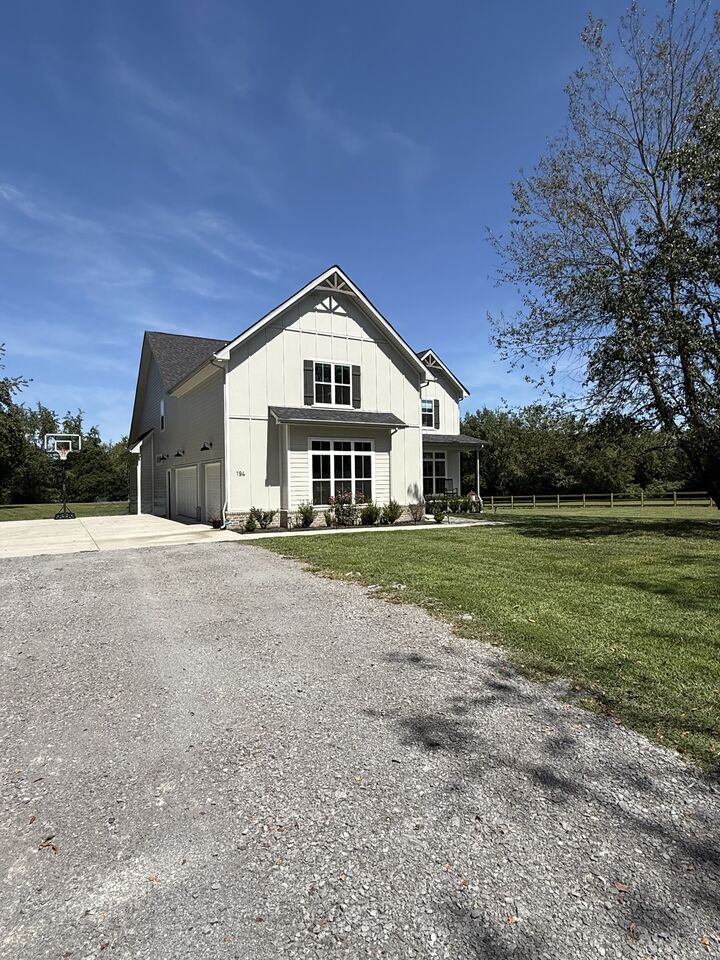 Property Photo: 194 Volunteer Rd TN 37128