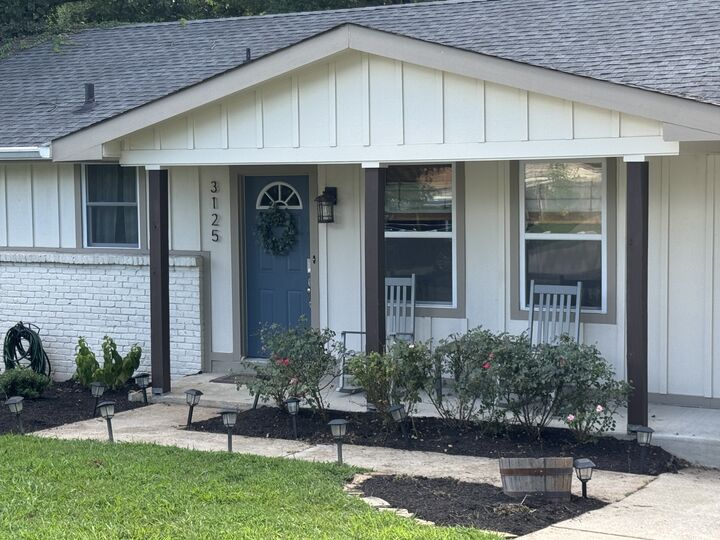 Property Photo: 3125 Lake Park Dr TN 37211