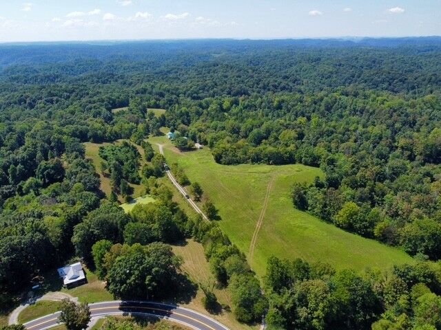 Property Photo: 194 Davenport Ln TN 37083