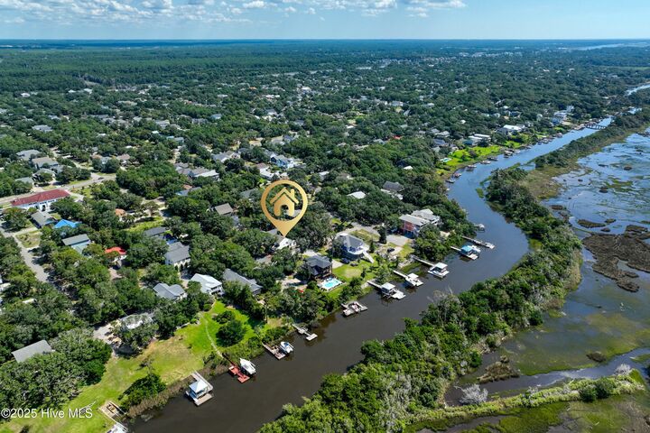 Property Photo:  122 SE 2nd Street  NC 28465 