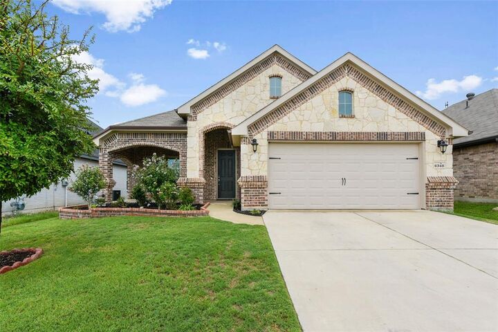 Property Photo: 6348 Battle Mountain Trail TX 76179