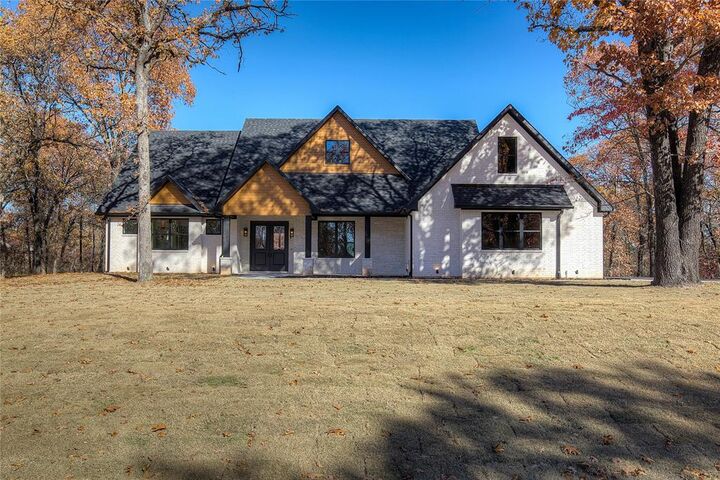 Property Photo:  543 Private Road 6305  TX 75773 