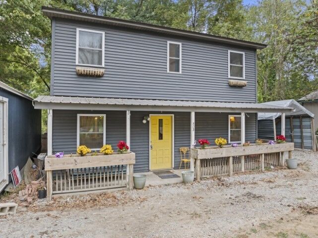 Property Photo: 503 Girard Street AR 72634