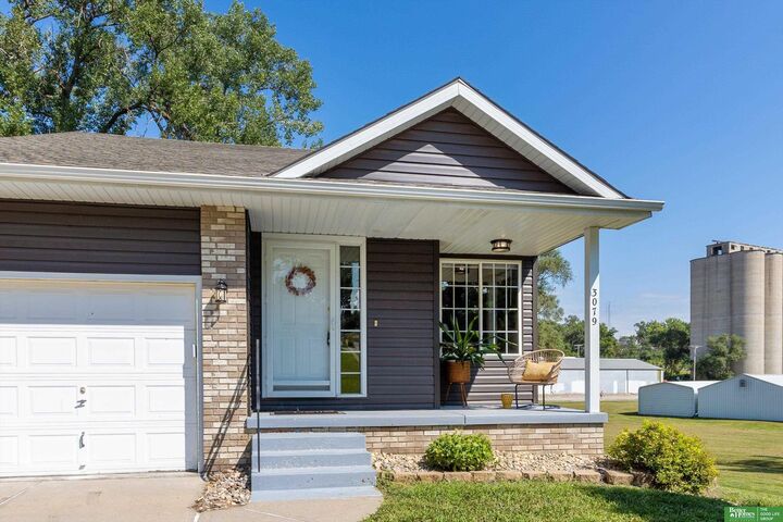 Property Photo:  3079 S 35th Avenue  NE 68105 