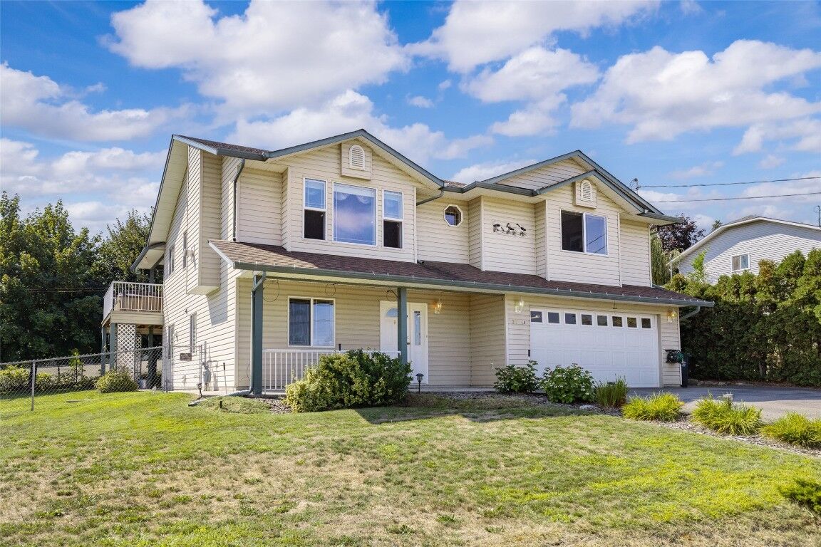 Property Photo: 2171 Amundsen Road BC V4V 1J1
