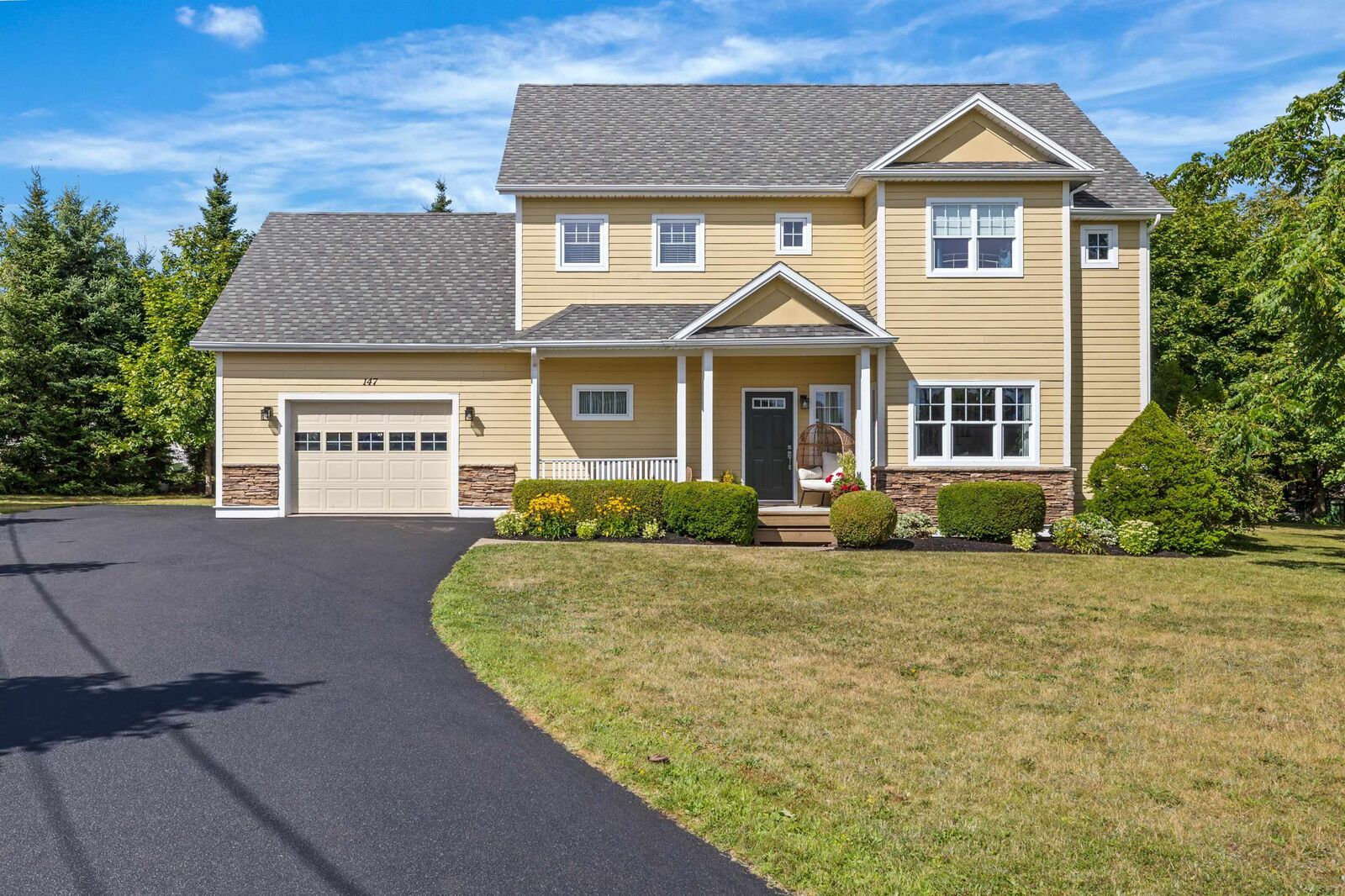Photo de la propriété: 147 Bell Crescent PE C1E 1Y8